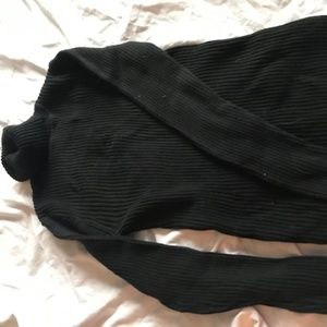 small Gap black turtleneck sweater